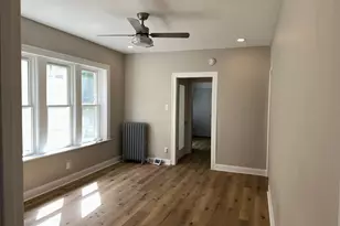 11320 S Edbrooke Ave, Chicago, IL 60628 - Photo 5