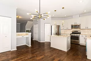 2807 Henley Ln, Naperville, IL 60540 - Photo 9