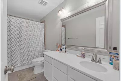 16W674 Hawthorne Court, Willowbrook, IL 60527 - Photo 21