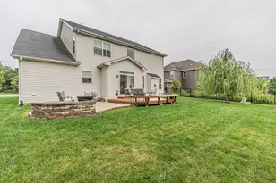 16W674 Hawthorne Ct, Willowbrook, IL 60527 - Photo 25