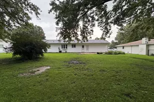 551 Lake Dr, Woodhull, IL 61490 - Photo 31
