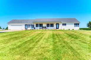 1700 W Scully Rd, Dwight, IL 60420 - Photo 3
