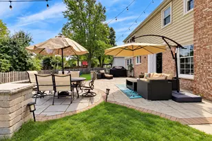 3331 Maple Leaf Dr, Glenview, IL 60026 - Photo 47