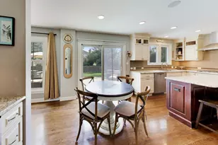 3331 Maple Leaf Dr, Glenview, IL 60026 - Photo 15