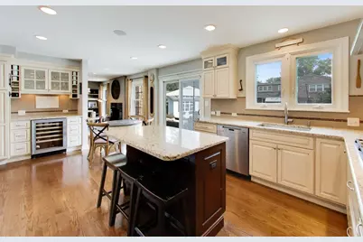 3331 Maple Leaf Drive, Glenview, IL 60026 - Photo 13