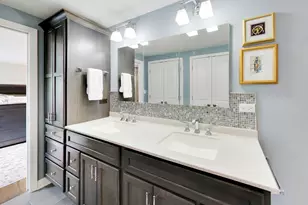 3331 Maple Leaf Dr, Glenview, IL 60026 - Photo 27
