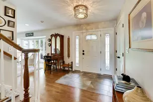 3331 Maple Leaf Dr, Glenview, IL 60026 - Photo 5