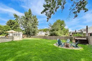 3331 Maple Leaf Dr, Glenview, IL 60026 - Photo 49