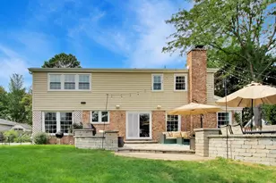 3331 Maple Leaf Dr, Glenview, IL 60026 - Photo 43