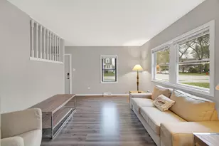 2255 176th Pl, Lansing, IL 60438 - Photo 5