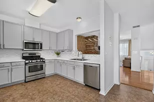 2440 Oakfield Ct, Aurora, IL 60503 - Photo 21