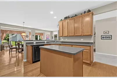 211 Honors Drive, Shorewood, IL 60404 - Photo 7