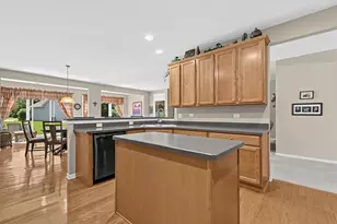 211 Honors Dr, Shorewood, IL 60404 - Photo 7