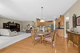 211 Honors Dr, Shorewood, IL 60404 - Photo 11