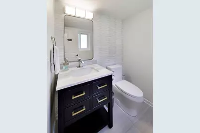 1939 Clover Road, Northbrook, IL 60062 - Photo 17