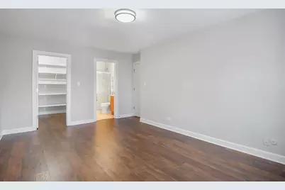 725 W Huntington Commons Road #306, Mount Prospect, IL 60056 - Photo 9