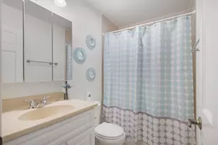 725 W Huntington Commons Rd, Mount Prospect, IL 60056 - Photo 13