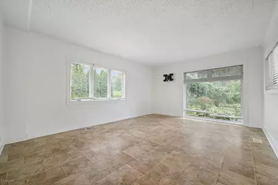 [Address not provided], Skokie, IL 60076 - Photo 9