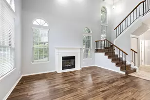 1175 Regency Dr, Schaumburg, IL 60193 - Photo 11