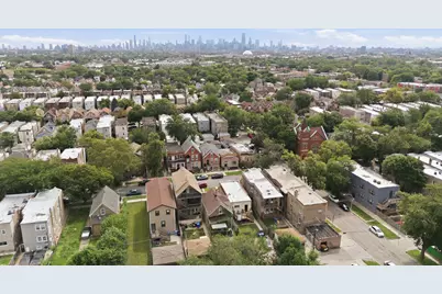 906 N Monticello Avenue, Chicago, IL 60651 - Photo 29