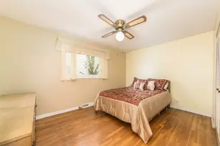 9025 Sherry Ln, Des Plaines, IL 60016 - Photo 13