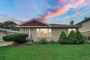 8644 Laramie Ave, Skokie, IL 60077 - Photo 3