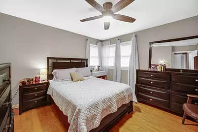 8644 Laramie Avenue, Skokie, IL 60077 - Photo 7
