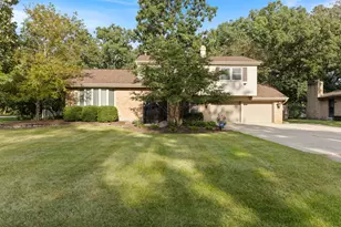 22353 S Knyghtwood Dr, Joliet, IL 60404 - Photo 1