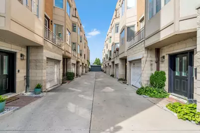 3262 W Armitage Avenue #3, Chicago, IL 60647 - Photo 3