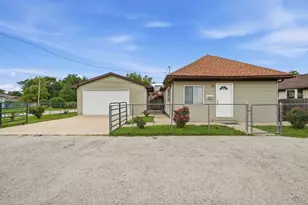1651 Elgin Ave, Joliet, IL 60432 - Photo 1
