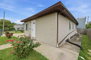 1651 Elgin Ave, Joliet, IL 60432 - Photo 21