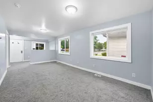 1651 Elgin Ave, Joliet, IL 60432 - Photo 5