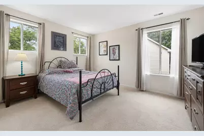 440 Somerset Court #D, Aurora, IL 60504 - Photo 9