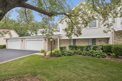 440 Somerset Court #D, Aurora, IL 60504 - Photo 1