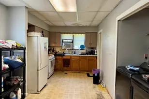 506 W Reynolds St, Pontiac, IL 61764 - Photo 5