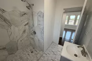8041 Kilpatrick Ave, Skokie, IL 60076 - Photo 11