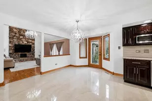 10650 Wildwood Dr, Palos Park, IL 60464 - Photo 13
