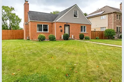 301 W Lonnquist Boulevard, Mount Prospect, IL 60056 - Photo 33