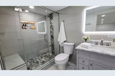 821 Rosemary Terrace, Deerfield, IL 60015 - Photo 15