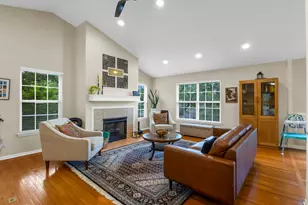 1412 Quincy Bridge Ct, Bartlett, IL 60103 - Photo 7