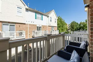 8314 Avalon Dr, Morton Grove, IL 60053 - Photo 9