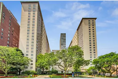 3950 N Lake Shore Drive #2202, Chicago, IL 60613 - Photo 1