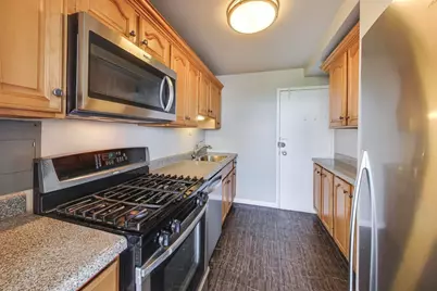 3950 N Lake Shore Drive #2202, Chicago, IL 60613 - Photo 7