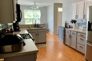 16341 Carver Lake Ct, Crest Hill, IL 60403 - Photo 5