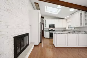 842 S Euclid Ave, Villa Park, IL 60181 - Photo 9