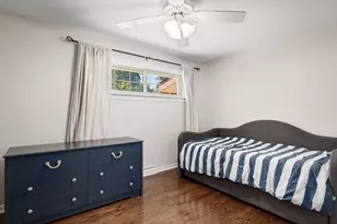 842 S Euclid Ave, Villa Park, IL 60181 - Photo 17