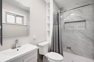 842 S Euclid Ave, Villa Park, IL 60181 - Photo 15