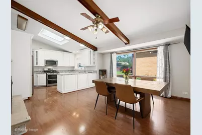 842 S Euclid Avenue, Villa Park, IL 60181 - Photo 11