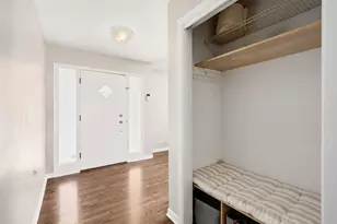 842 S Euclid Ave, Villa Park, IL 60181 - Photo 13