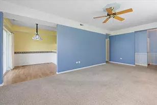 3323 Bromley Ln, Aurora, IL 60502 - Photo 9